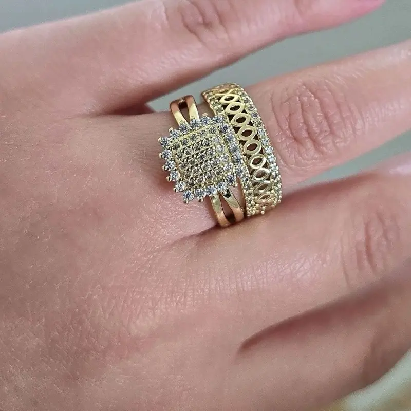 Gold-plated animal-themed ring with prong-set non-natural crystal